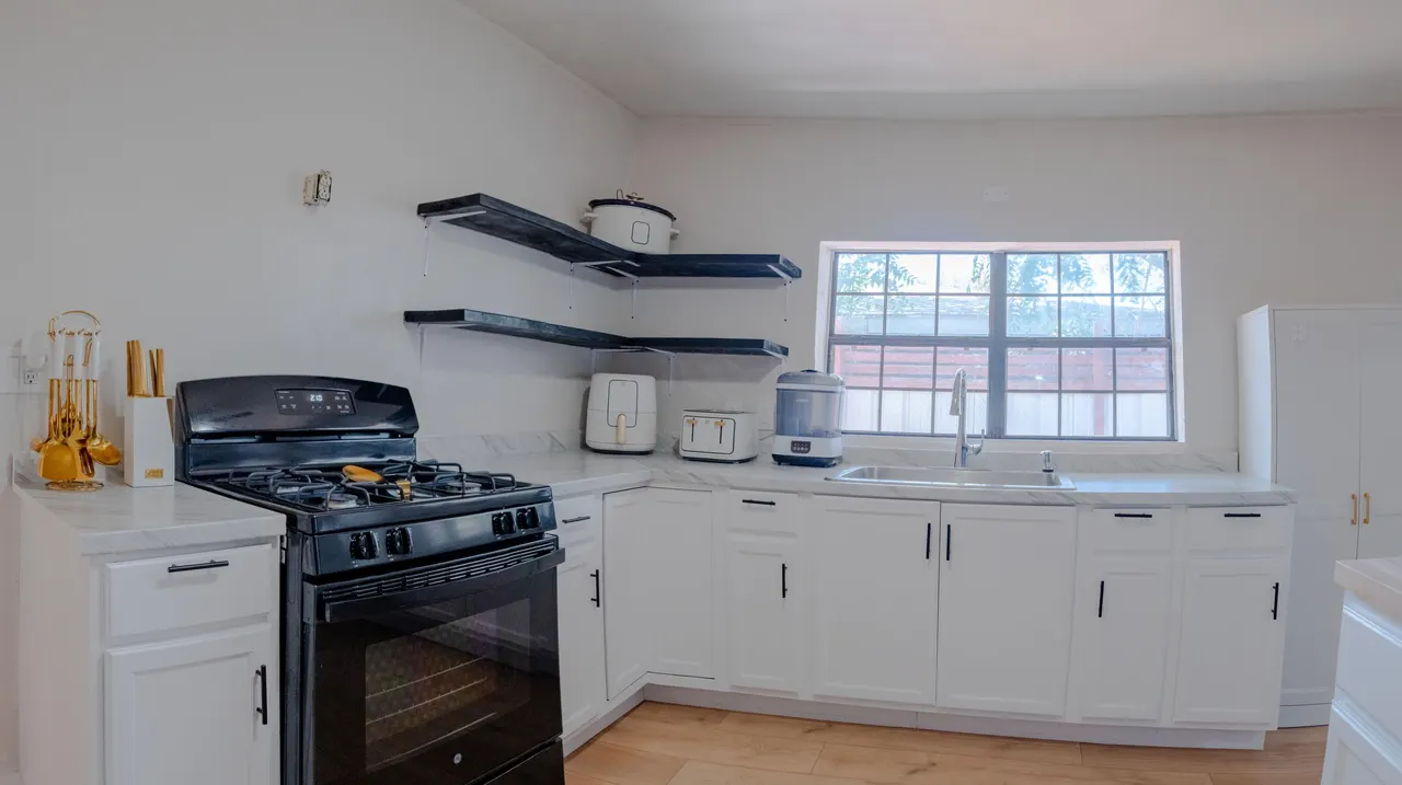 Photo 10 — 528 41st Street, Lubbock, TX 79404