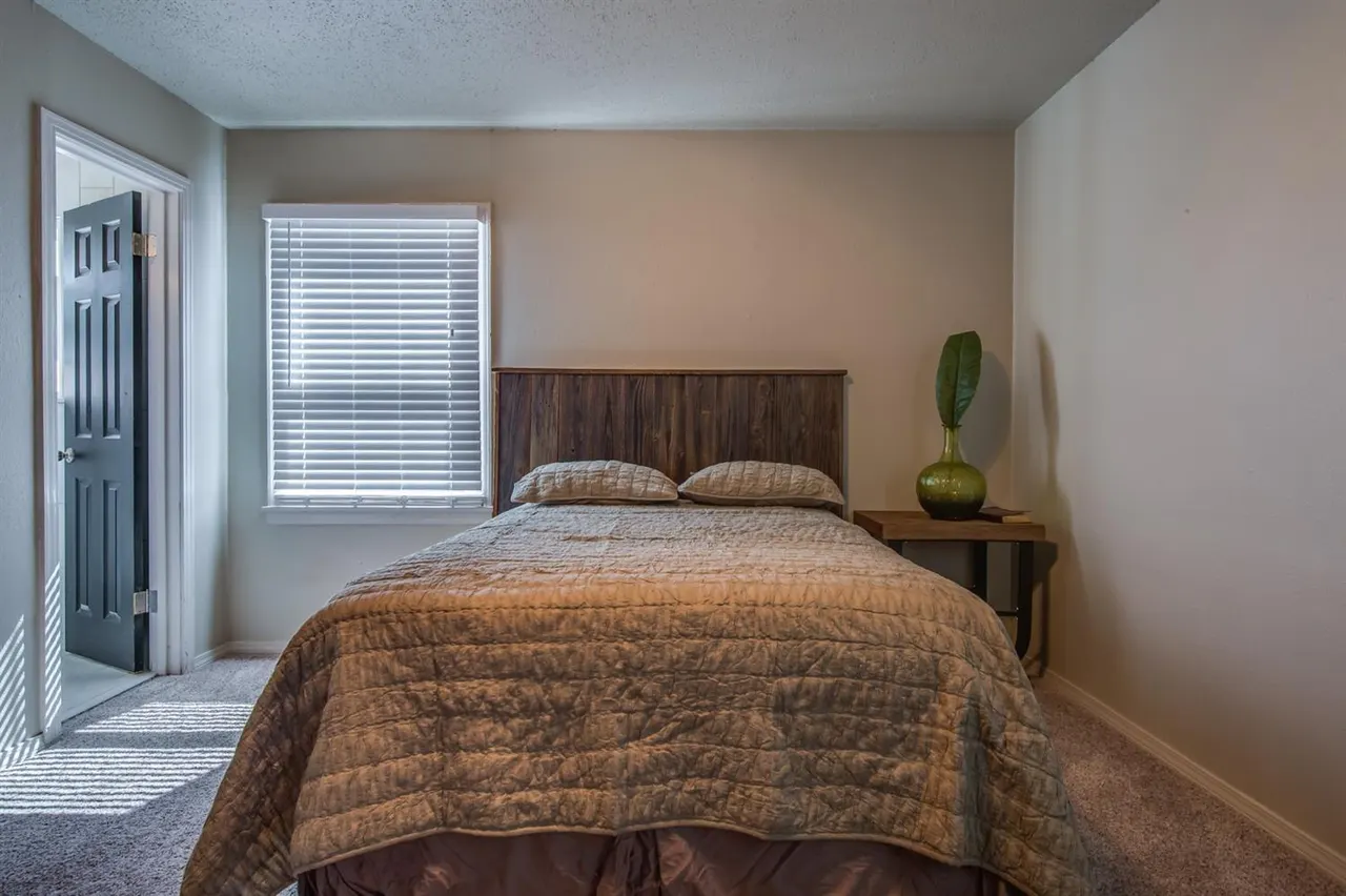 Photo 13 — 4001 43rd Street, Lubbock, TX 79413