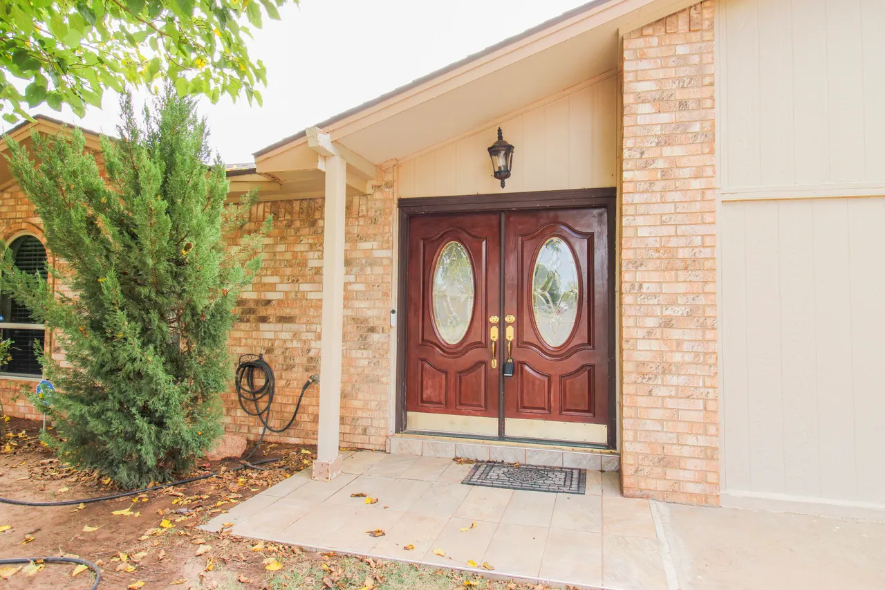 Photo 5 — 5709 Emory Street, Lubbock, TX 79416