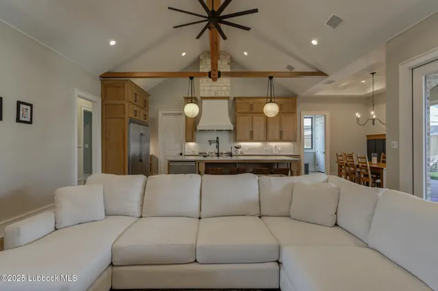 Photo 8 — 608 N 11th Street, Wolfforth, TX 79382