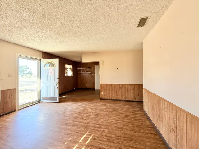 Photo 7 — 1817 McKinley Street, Levelland, TX 79336