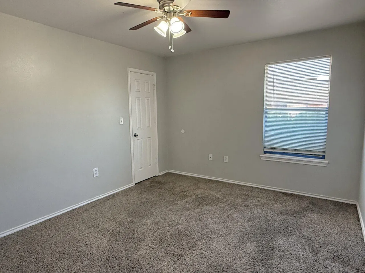 Photo 8 — 304 N Brentwood Avenue A, Lubbock, TX 79416
