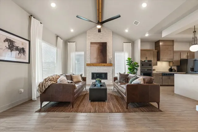 Photo 5 — 7604 52nd Street, Lubbock, TX 79407