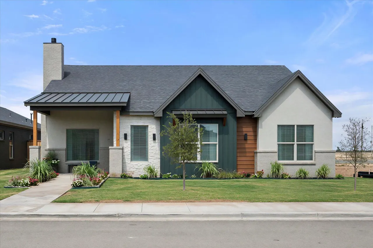 Front exterior — 7604 52nd Street, Lubbock, TX 79407
