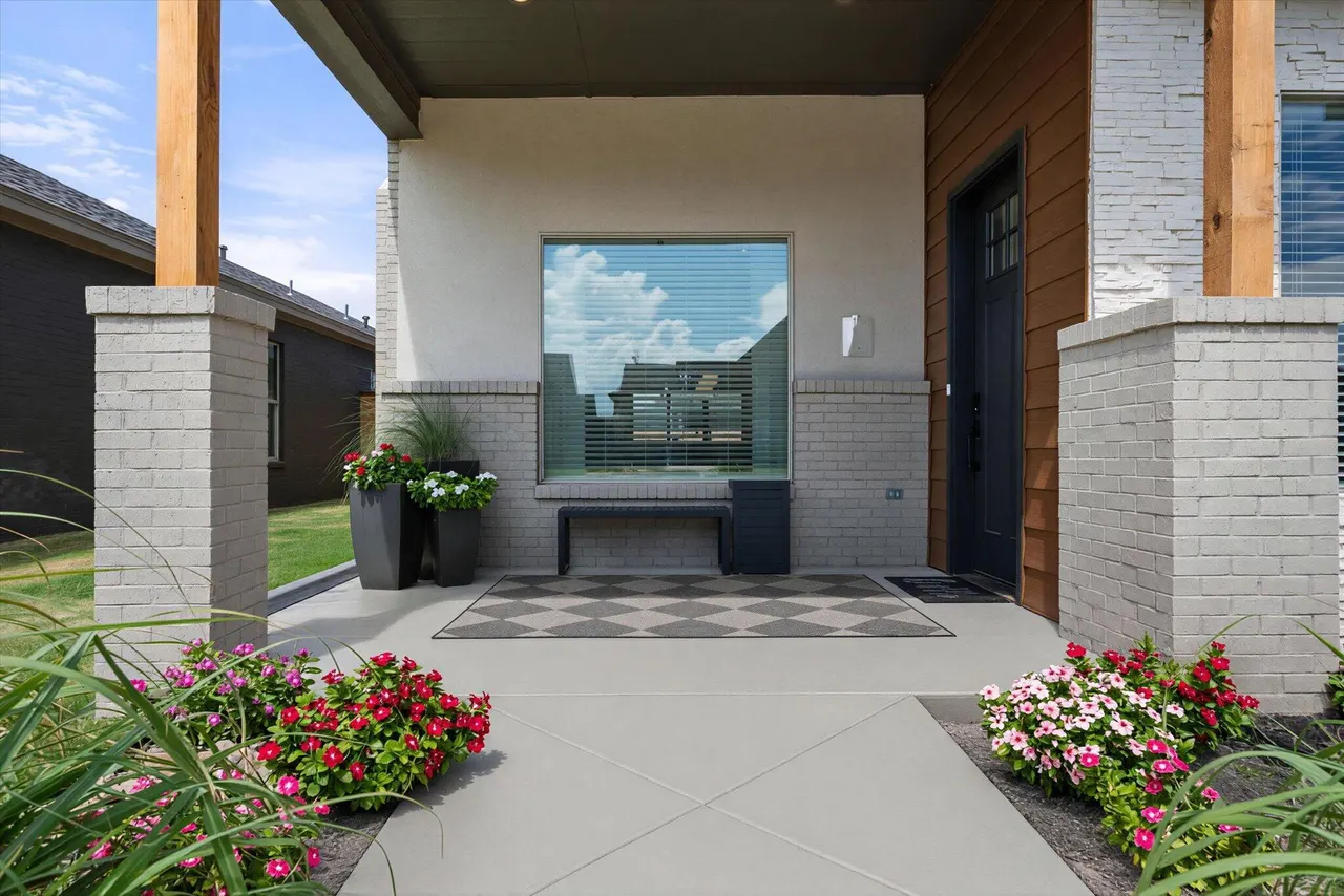 Photo 2 — 7604 52nd Street, Lubbock, TX 79407