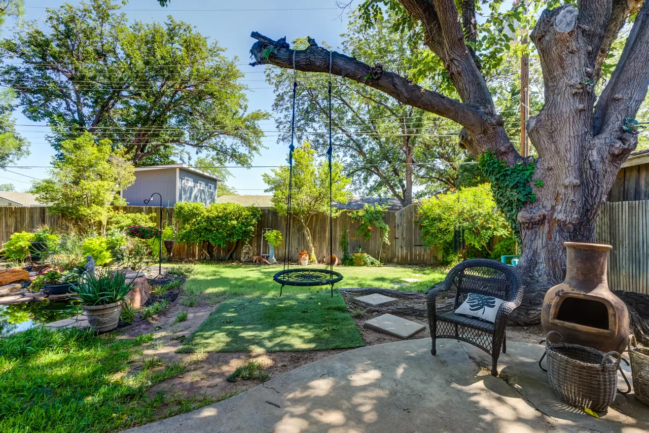 Photo 5 — 4625 29th Street, Lubbock, TX 79410