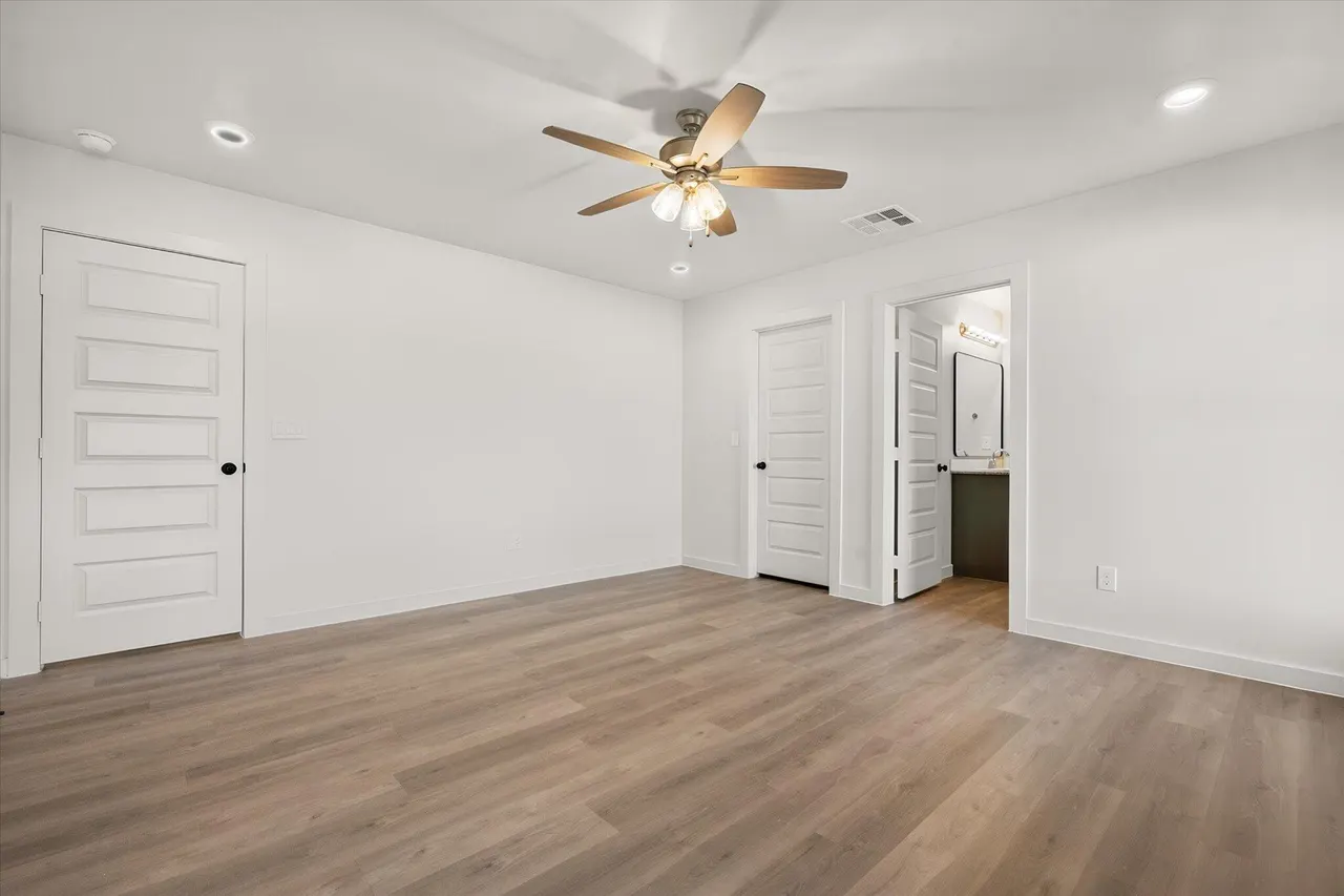 Photo 16 — 6305 Viola Avenue, Lubbock, TX 79407
