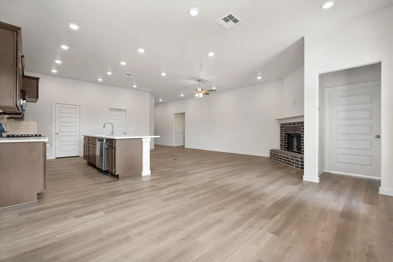 Photo 14 — 6014 Venita Avenue, Lubbock, TX 79407