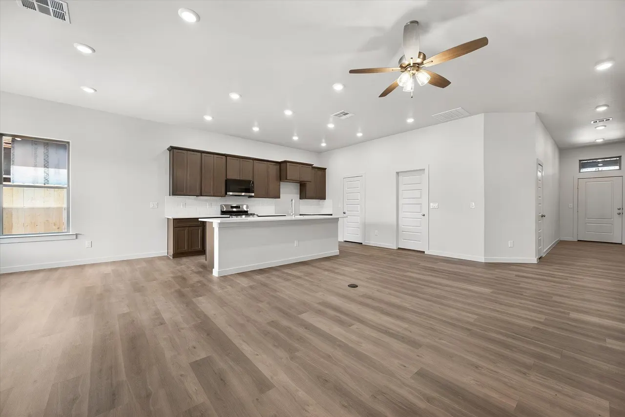 Photo 8 — 6014 Venita Avenue, Lubbock, TX 79407