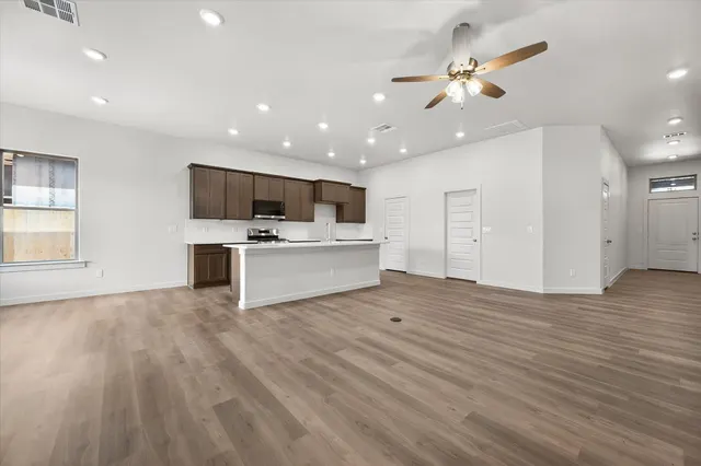 Photo 8 — 6014 Venita Avenue, Lubbock, TX 79407