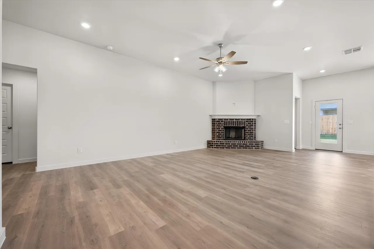 Photo 6 — 6014 Venita Avenue, Lubbock, TX 79407