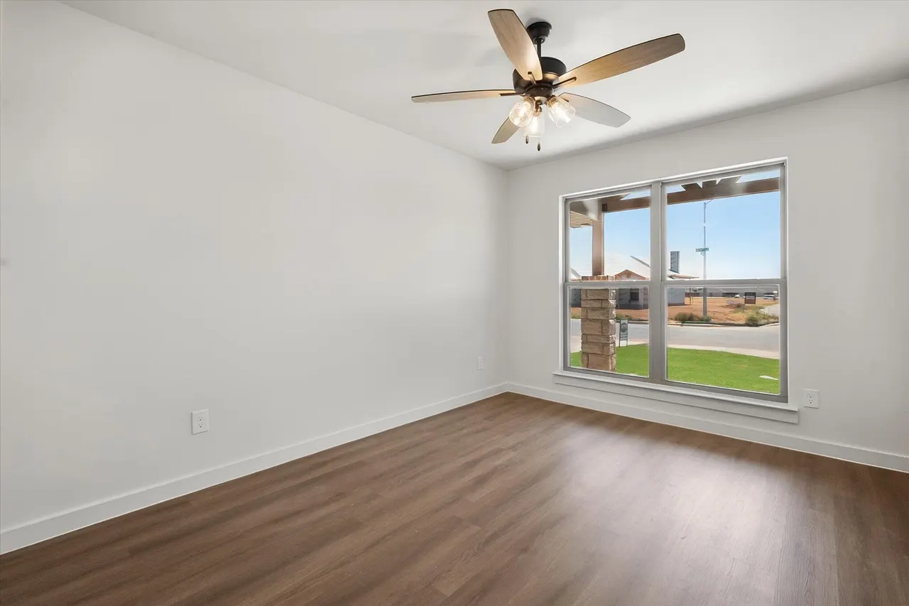Photo 28 — 6924 18th Place, Lubbock, TX 79416
