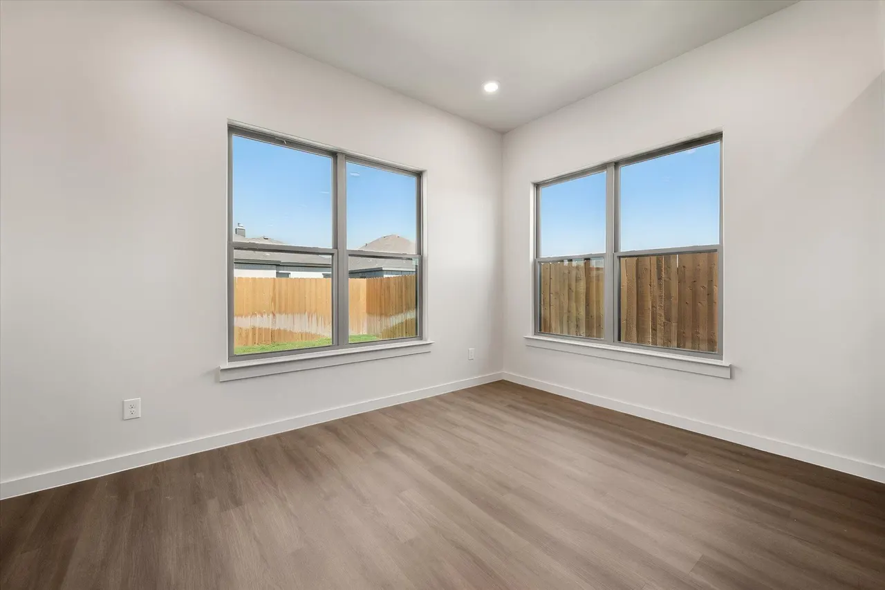Photo 16 — 6924 18th Place, Lubbock, TX 79416