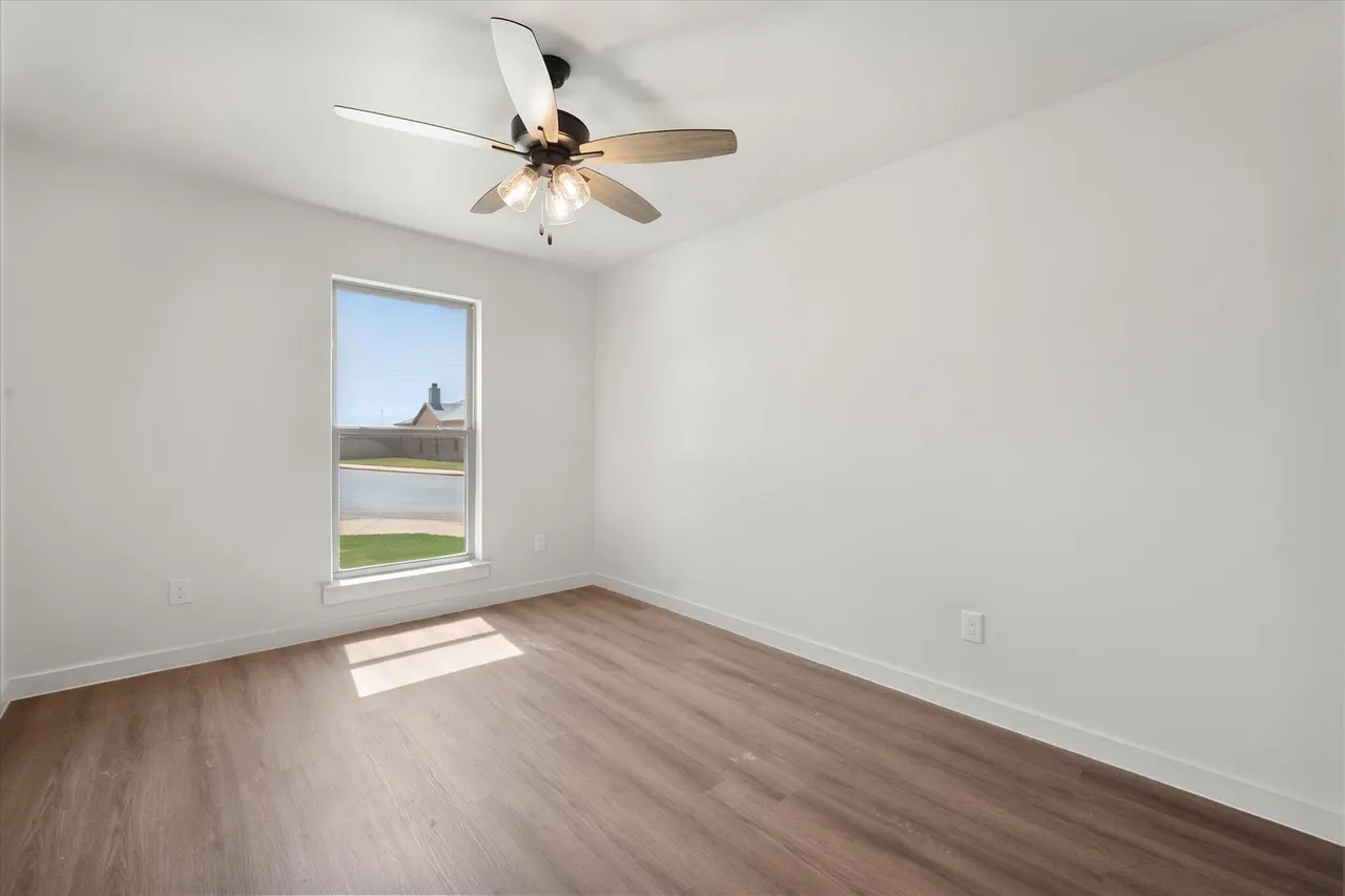 Photo 25 — 6924 18th Place, Lubbock, TX 79416
