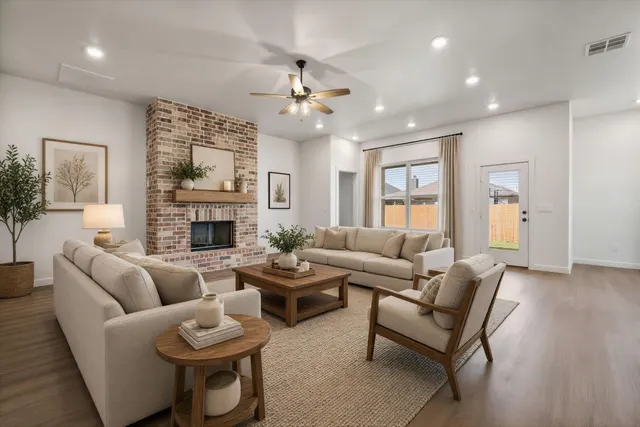 Photo 6 — 6924 18th Place, Lubbock, TX 79416