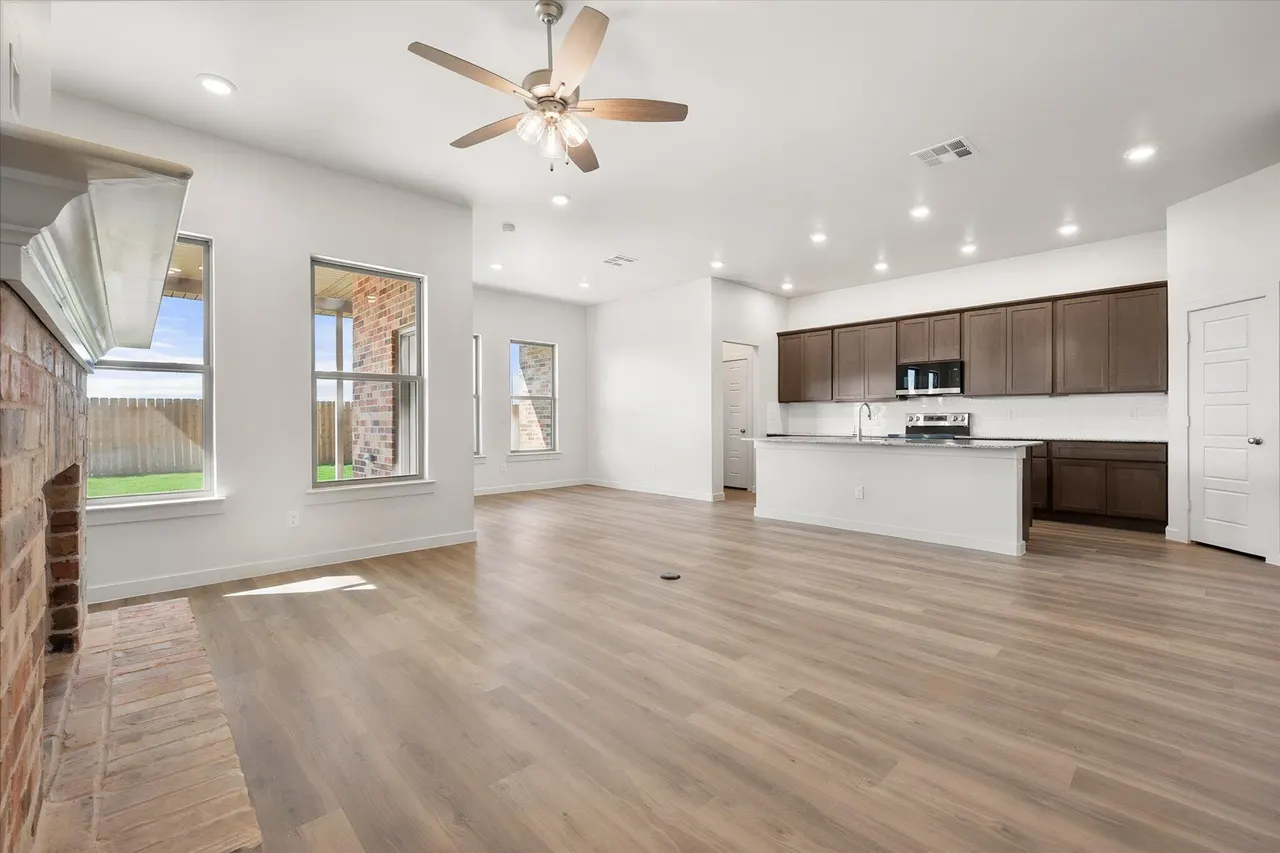Photo 6 — 8513 24th Street, Lubbock, TX 79407