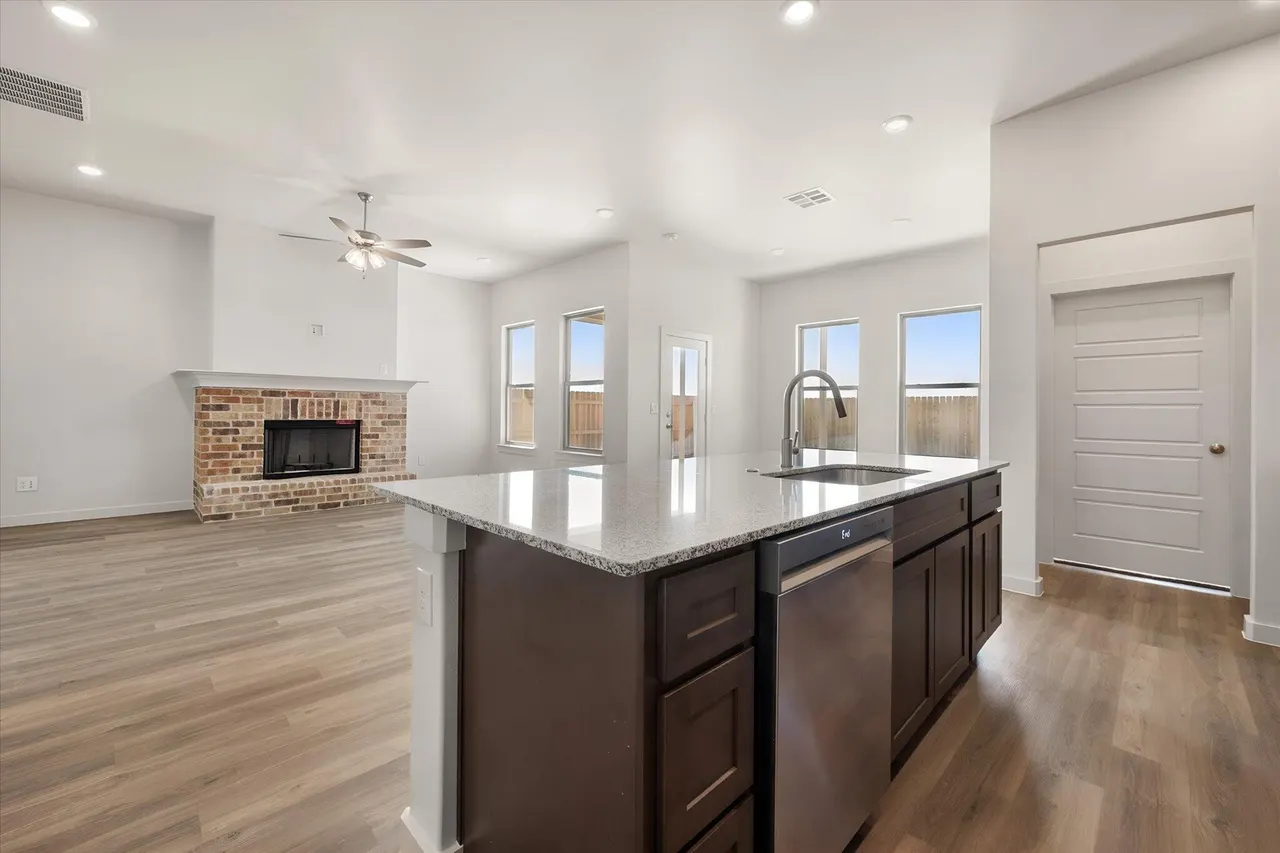Photo 12 — 8513 24th Street, Lubbock, TX 79407
