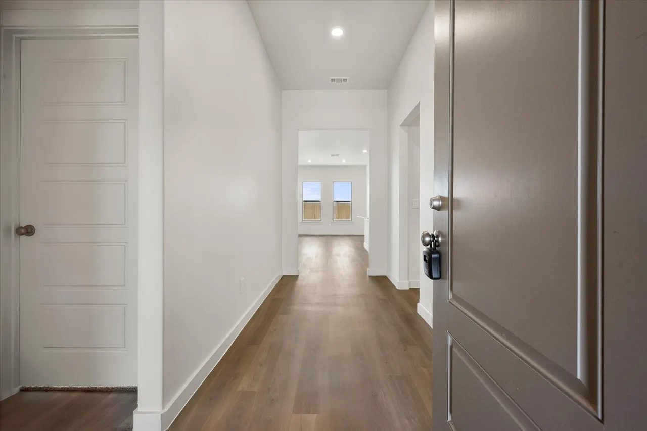 Photo 3 — 8513 24th Street, Lubbock, TX 79407