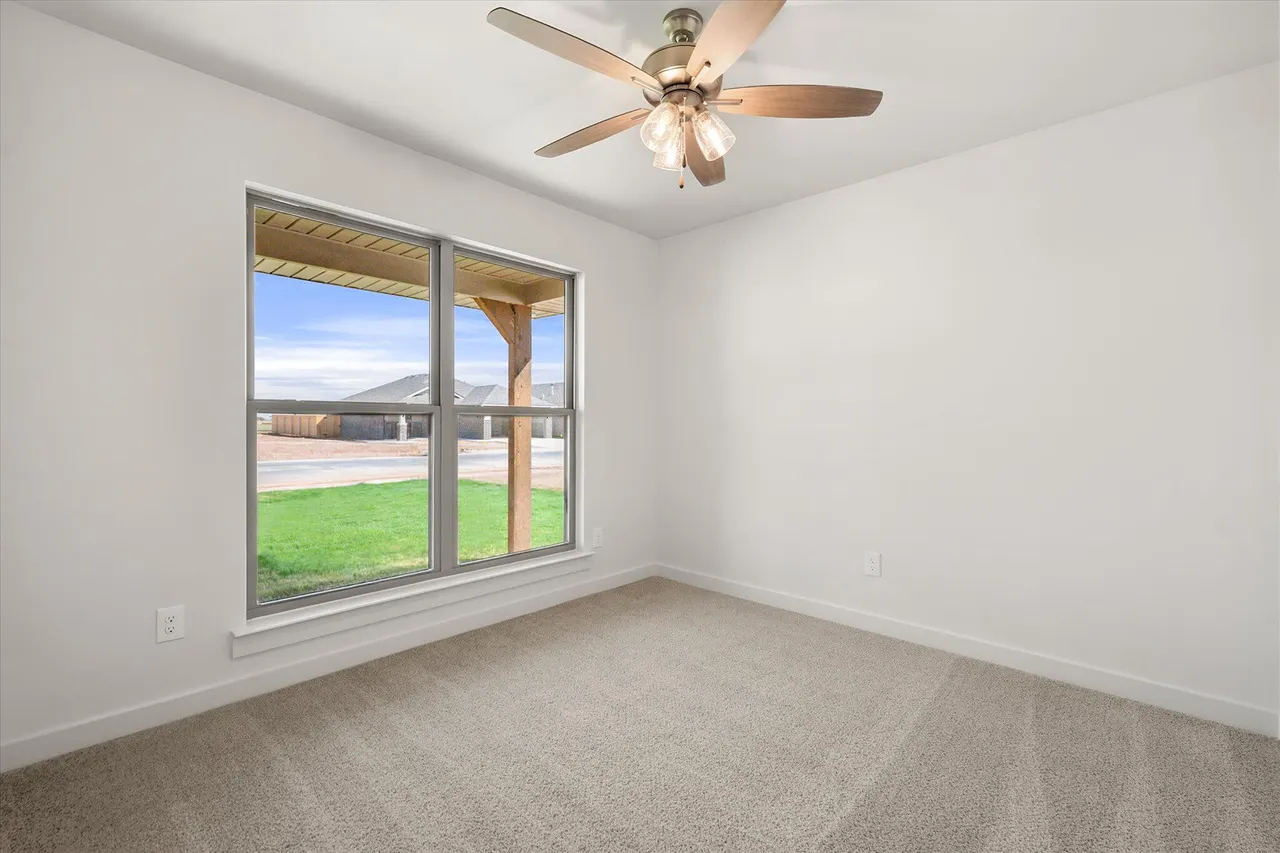 Photo 4 — 8513 24th Street, Lubbock, TX 79407