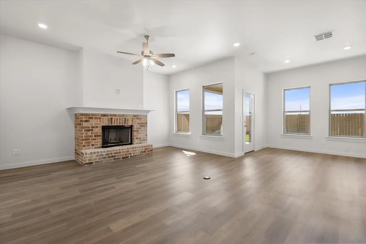 Photo 10 — 8513 24th Street, Lubbock, TX 79407