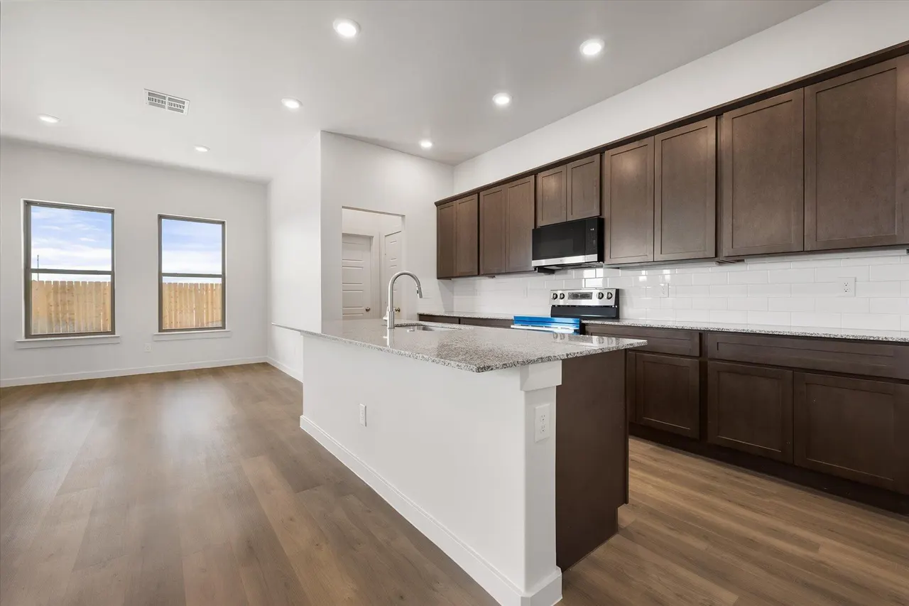 Photo 16 — 8513 24th Street, Lubbock, TX 79407