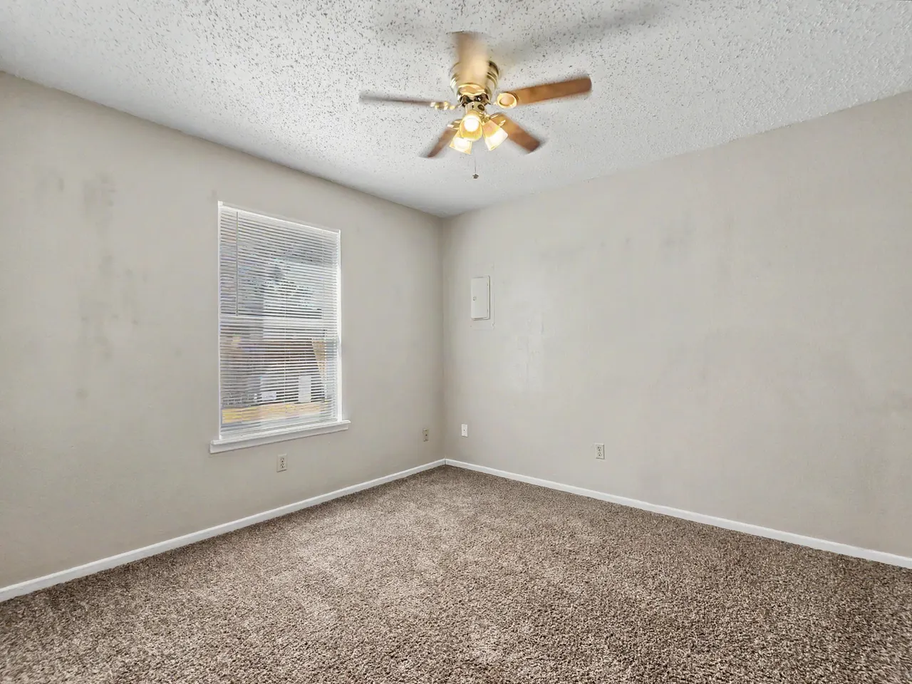 Photo 10 — 6107 37th Street, Lubbock, TX 79407