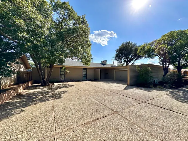 Front exterior — 5411 44th Street, Lubbock, TX 79414