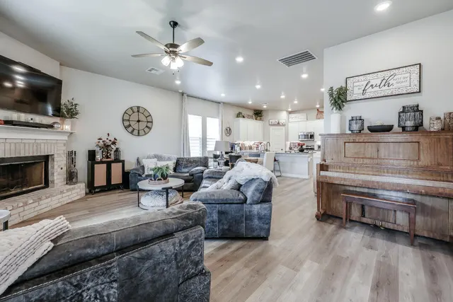 Photo 4 — 6807 56th Street, Lubbock, TX 79407