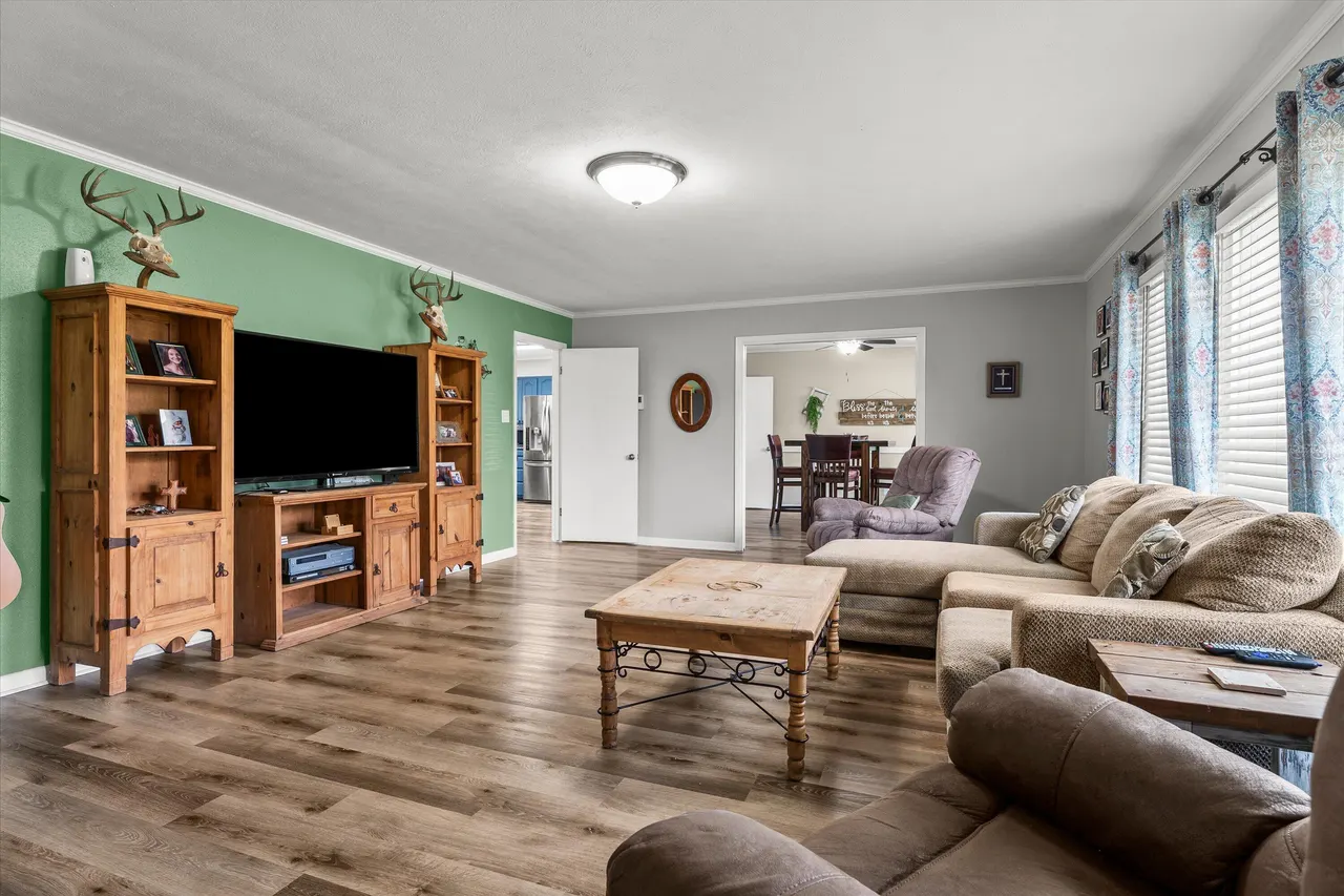 Photo 4 — 201 N Avenue S, Post, TX 79356
