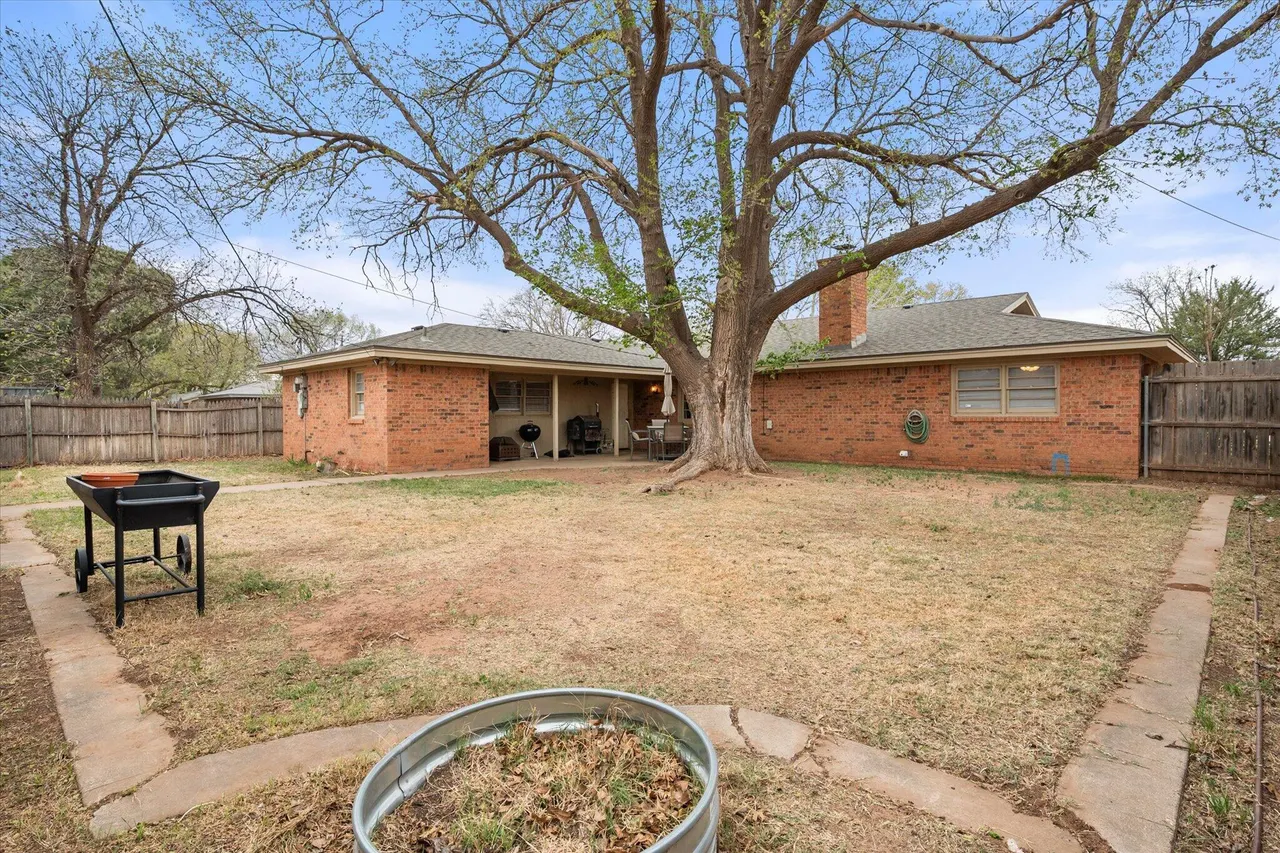 Photo 32 — 2313 52nd Street, Lubbock, TX 79412