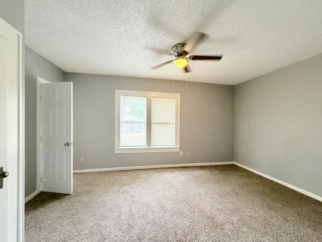 Photo 8 — 2119 15th Street, Lubbock, TX 79401