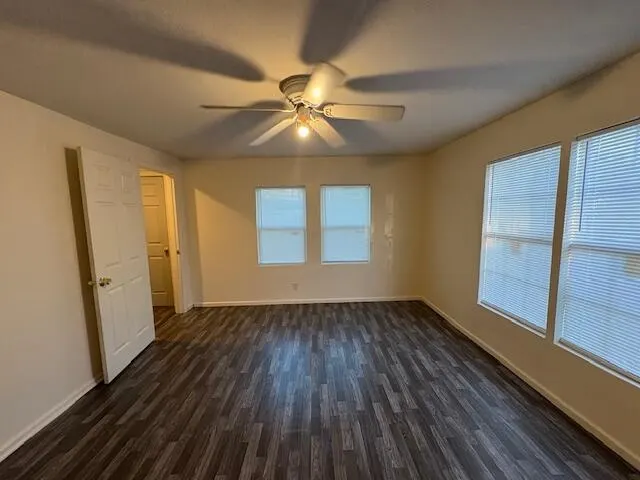 Photo 10 — 1429 Avenue L, Tahoka, TX 79373