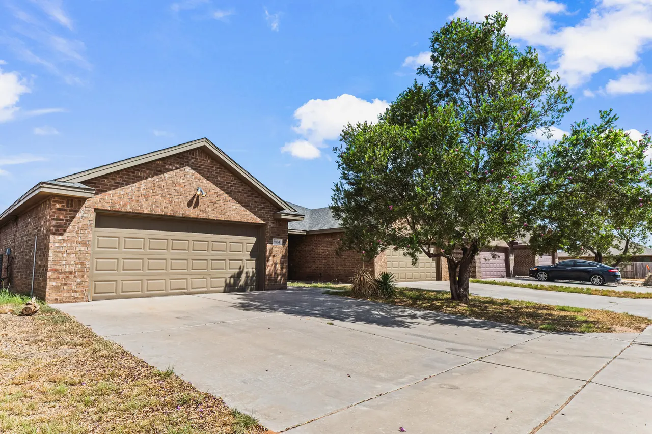 Photo 4 — 9803 Avenue V, Lubbock, TX 79423