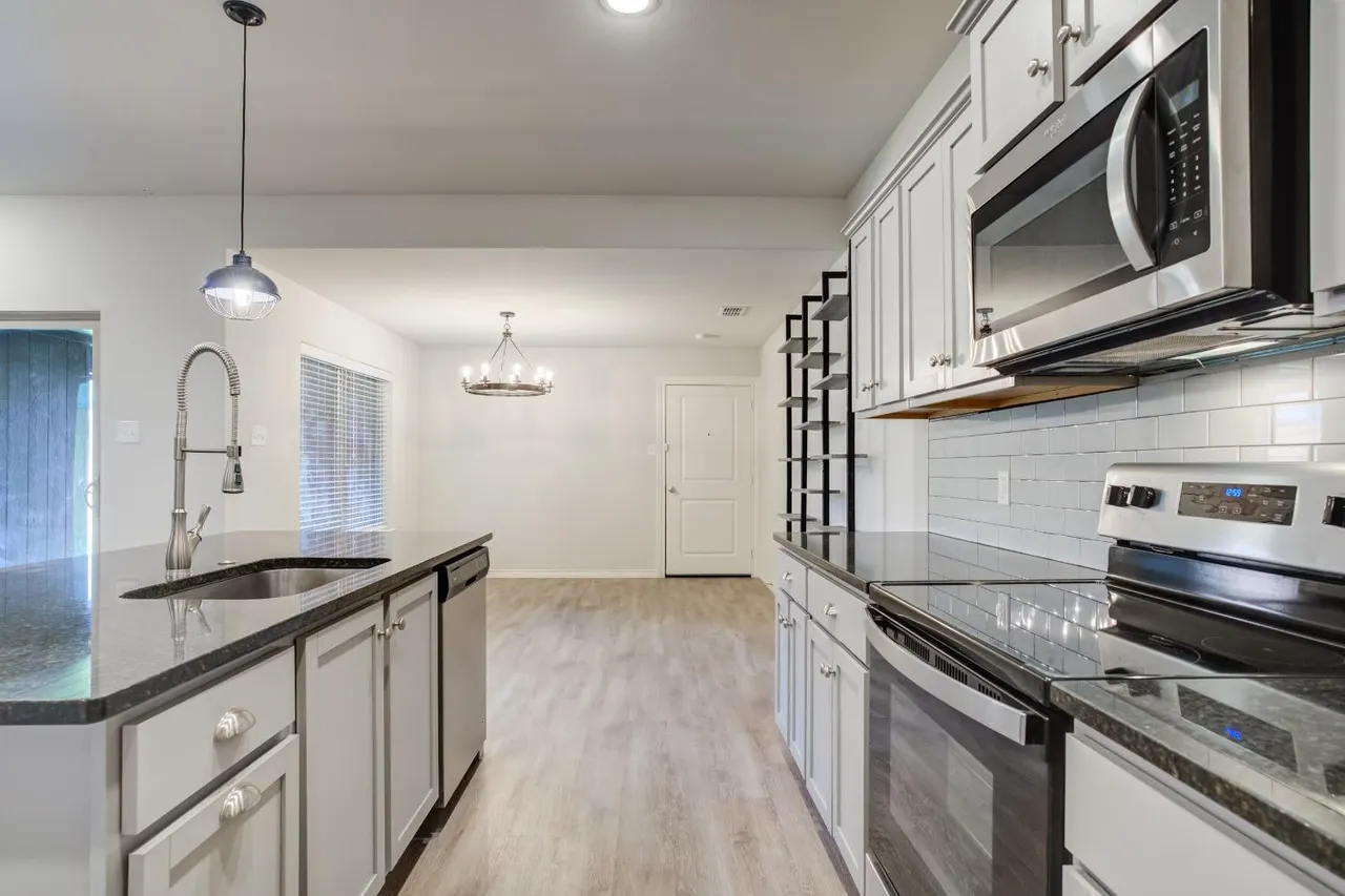 Photo 5 — 2531 137th Street, Lubbock, TX 79423
