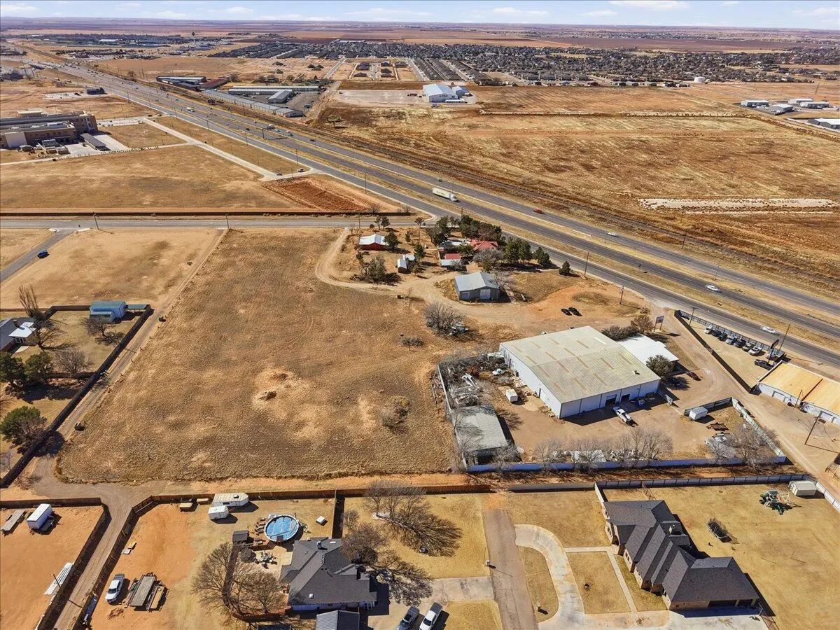 Photo 4 — 7447 Marsha Sharp, Lubbock, TX 79407