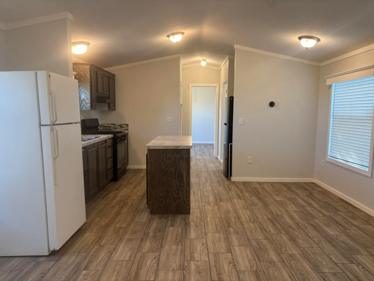 Photo 10 — 9920 N Chester Avenue, Lubbock, TX 79415