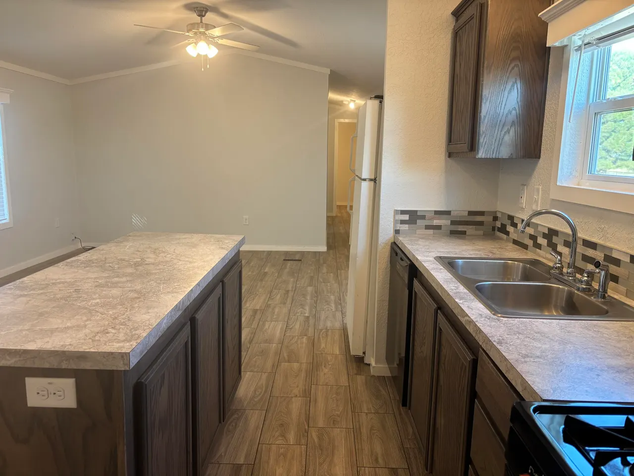Photo 14 — 9920 N Chester Avenue, Lubbock, TX 79415