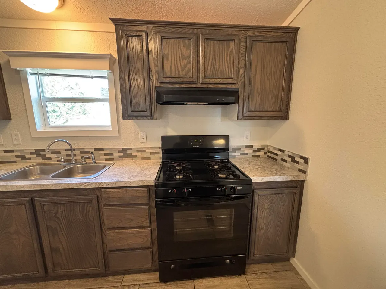 Photo 16 — 9920 N Chester Avenue, Lubbock, TX 79415