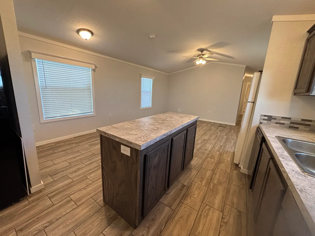 Photo 18 — 9920 N Chester Avenue, Lubbock, TX 79415