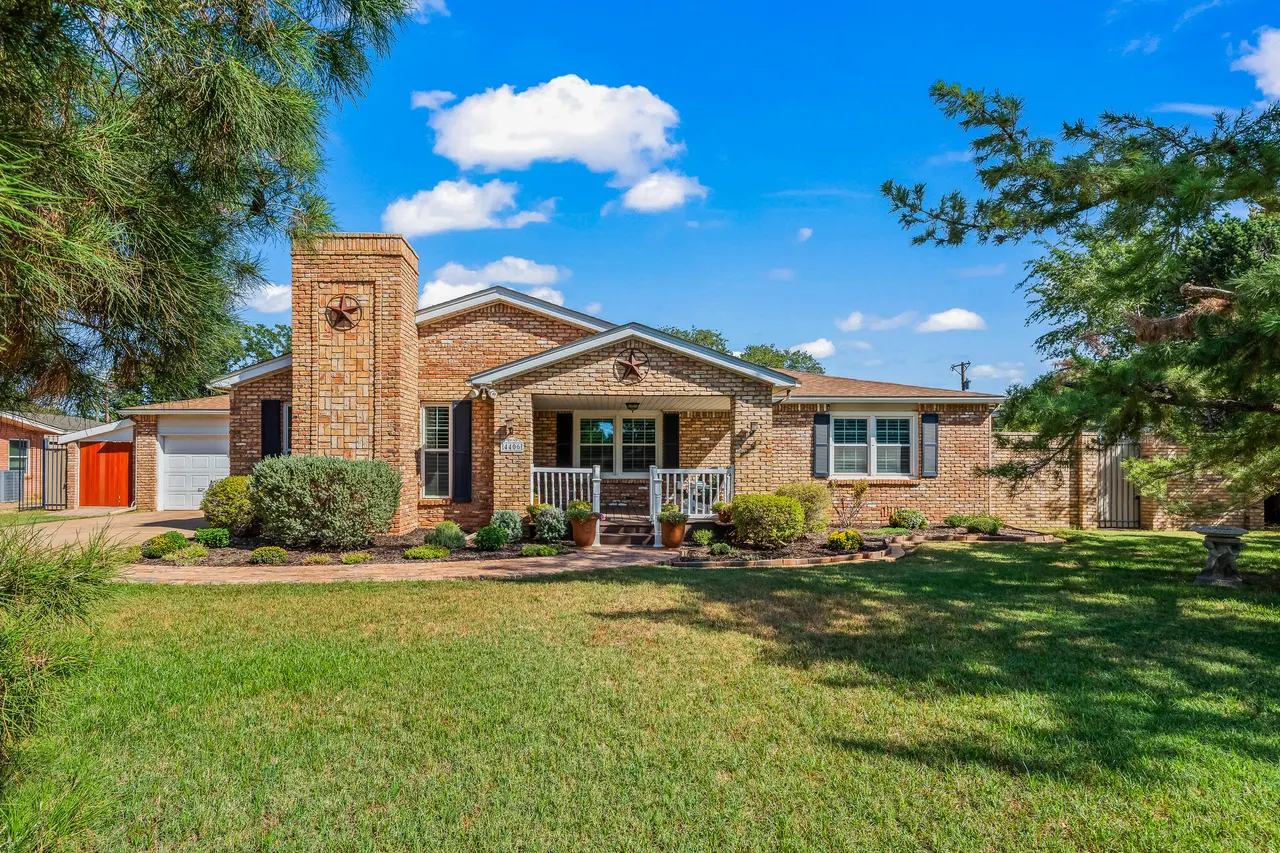 Photo 4 — 4406 16th Street, Lubbock, TX 79416