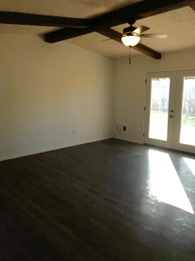 Photo 3 — 2903 Mesa Drive, Plainview, TX 79072