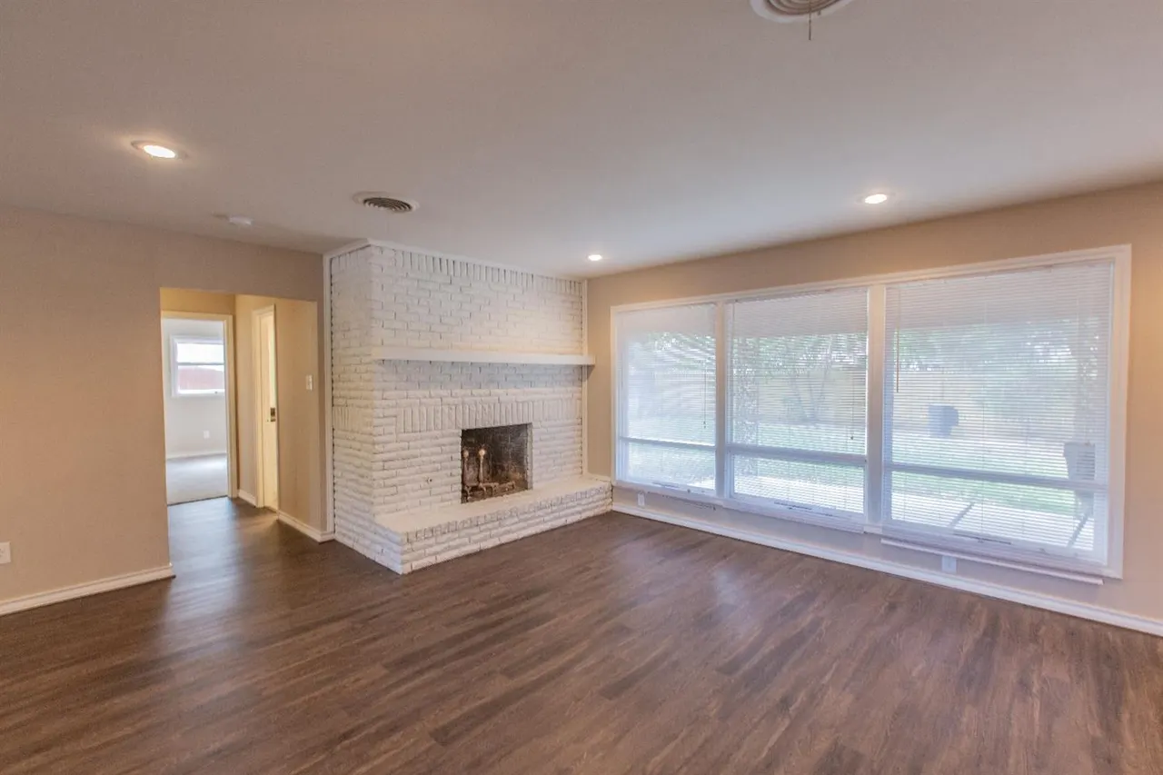 Photo 4 — 3413 55th Street, Lubbock, TX 79413