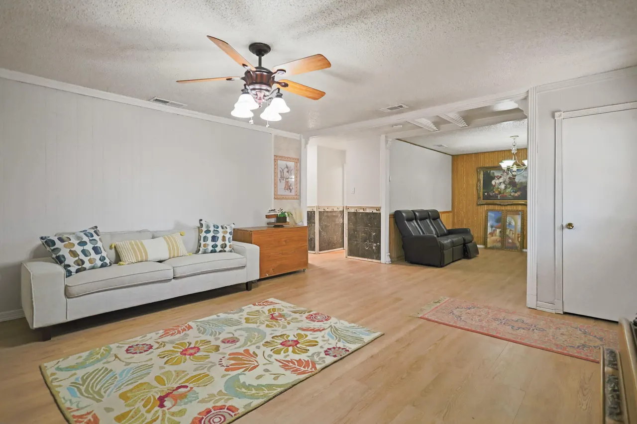 Photo 8 — 4504 Marshall Street, Lubbock, TX 79416