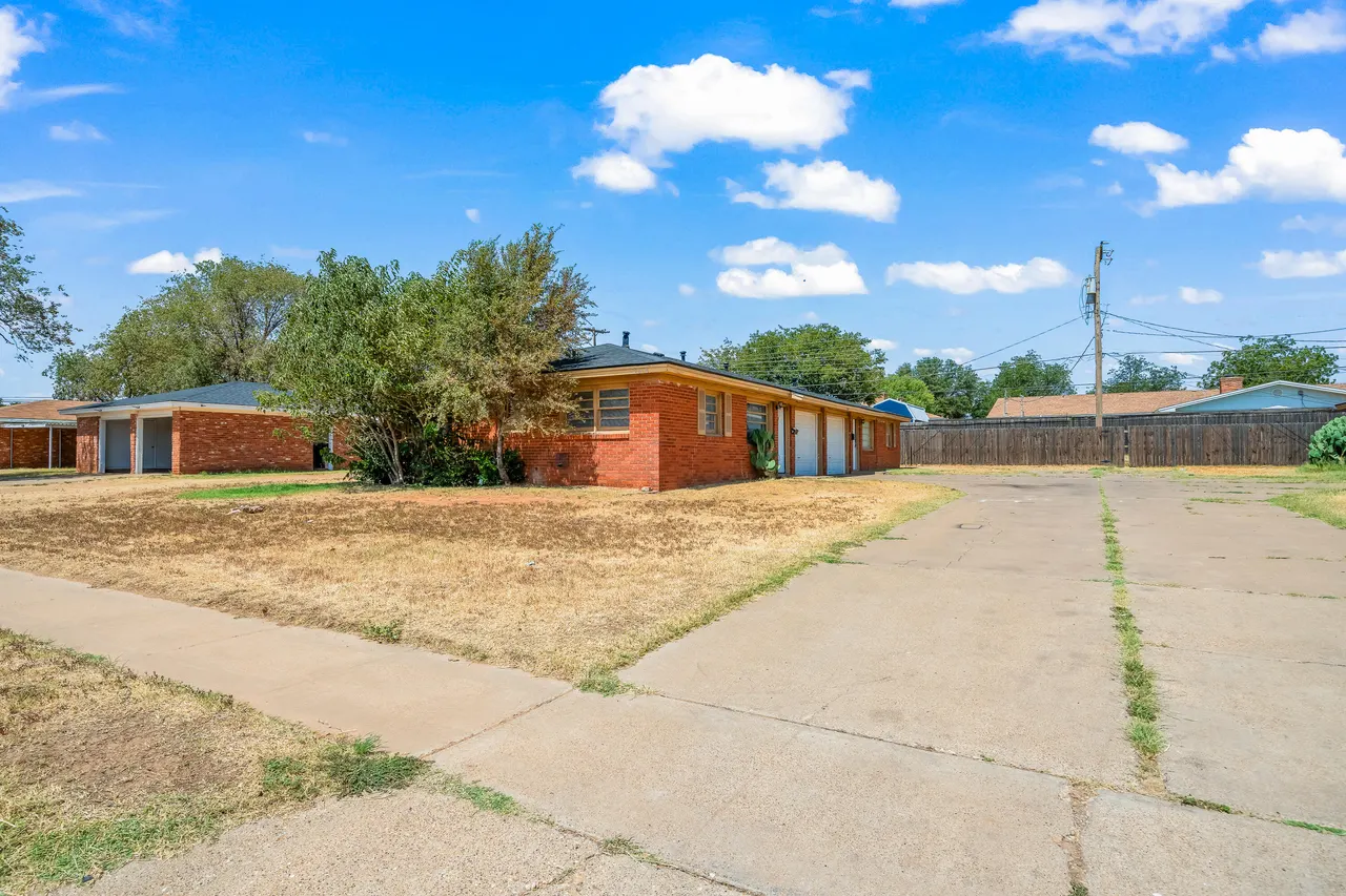 Photo 17 — 2336 62nd Street A, Lubbock, TX 79412