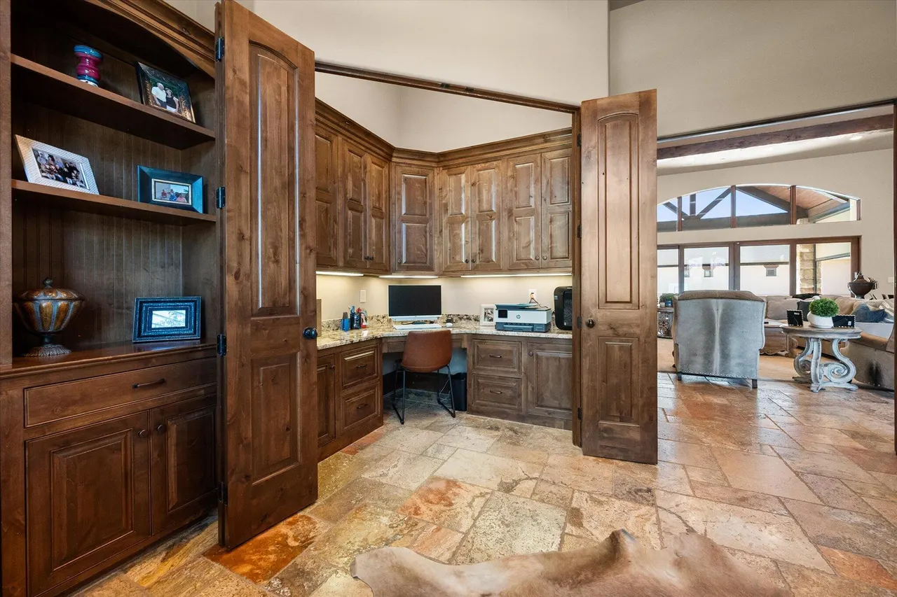 Photo 9 — 3901 110th Street, Lubbock, TX 79423