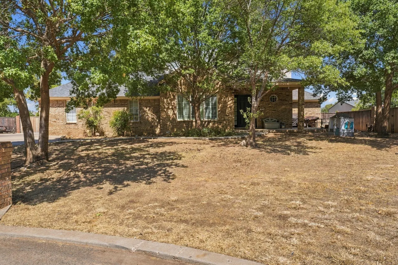Front exterior — 8302 CR 6915, Lubbock, TX 79407
