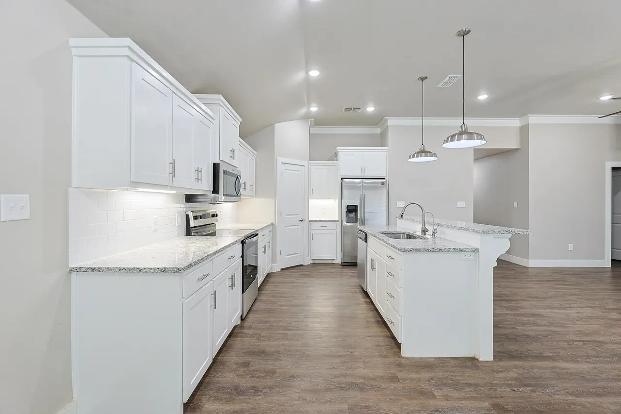 Photo 11 — 7821 89th Street, Lubbock, TX 79424