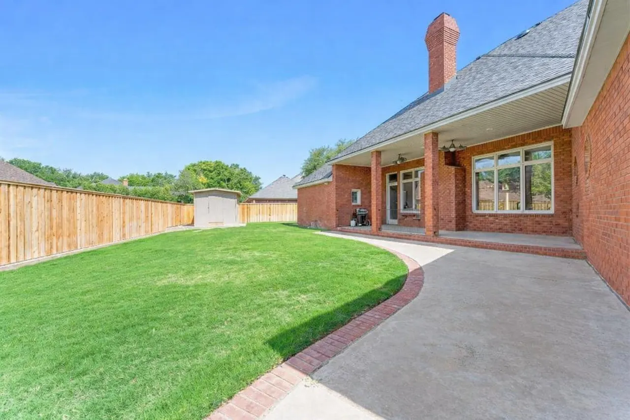 Photo 5 — 4503 93rd Drive, Lubbock, TX 79424
