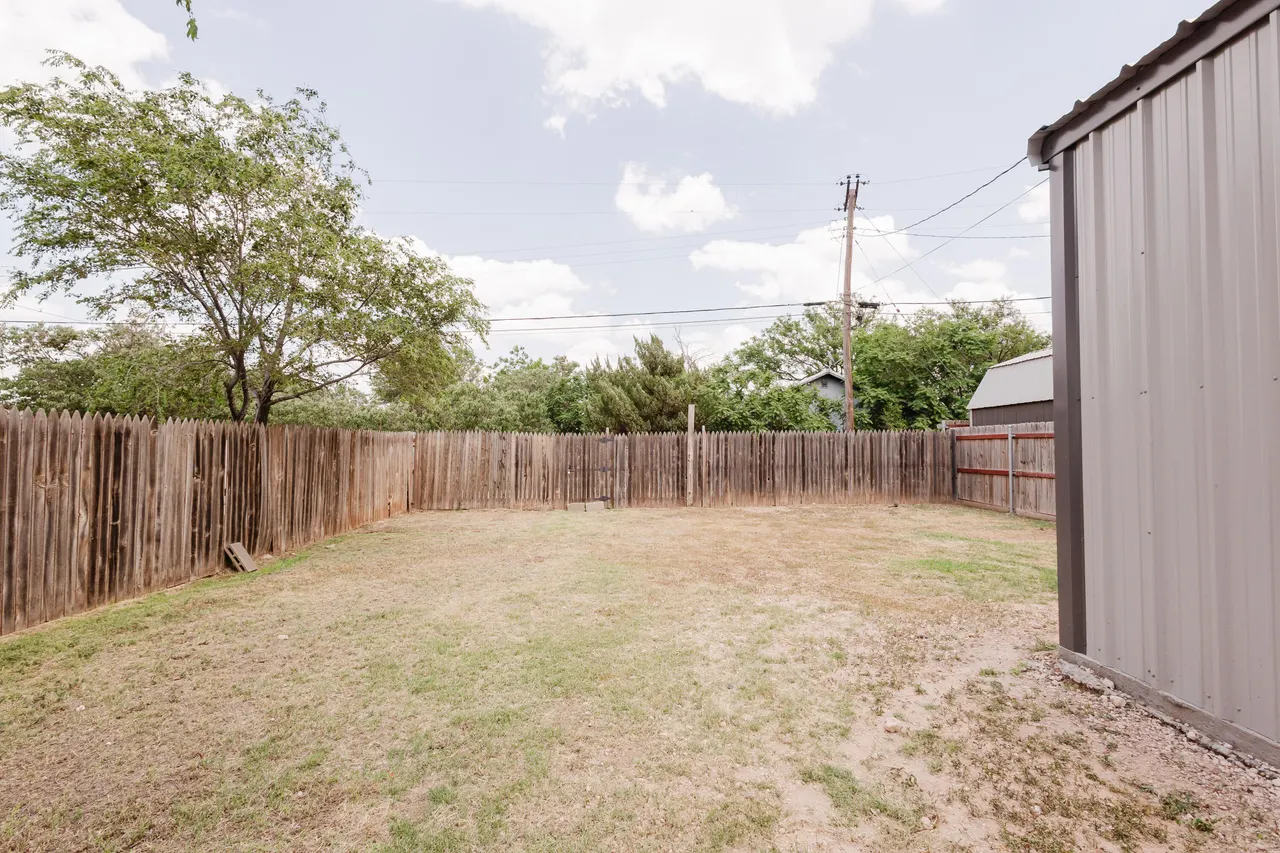 Photo 24 — 614 Locust Street, Idalou, TX 79329
