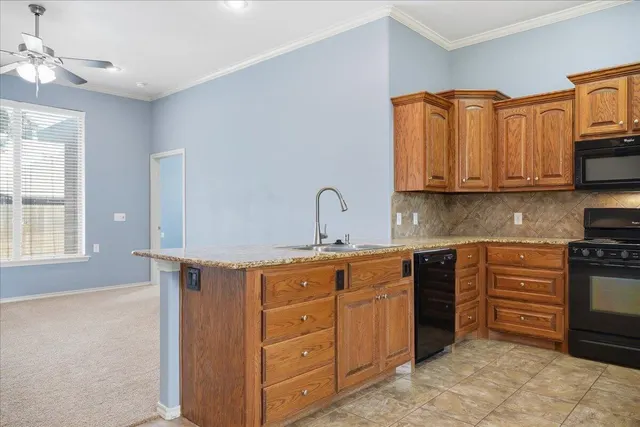 Photo 8 — 7807 85th Street, Lubbock, TX 79424